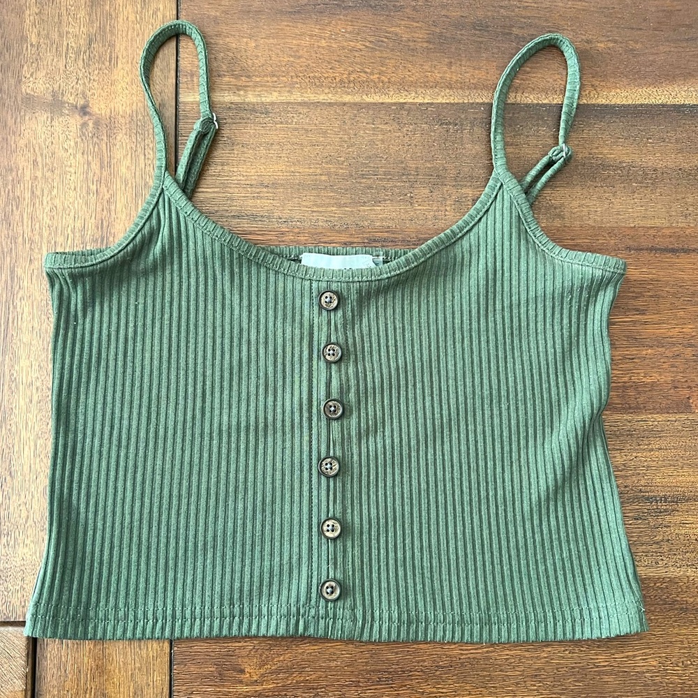 Cropped tank tops bundle! - Picture 2 of 9